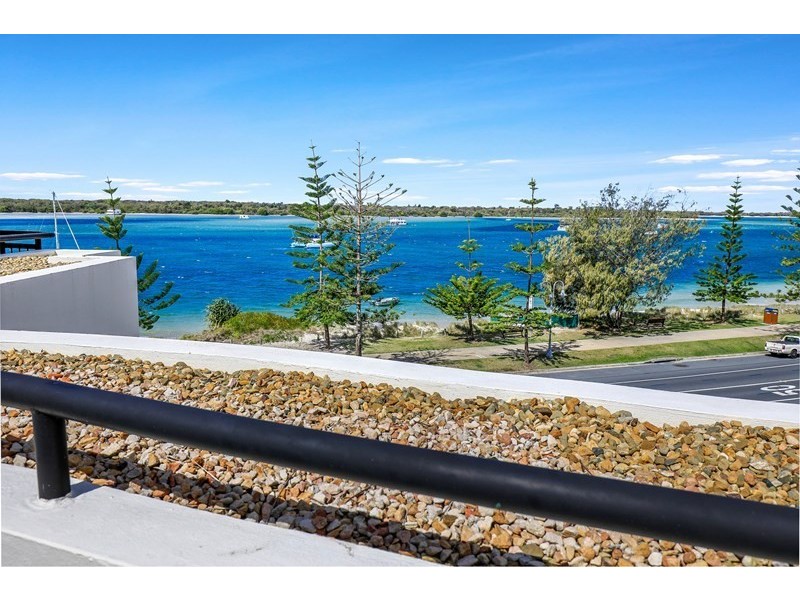 27/452 Marine Parade, Biggera Waters QLD 4216