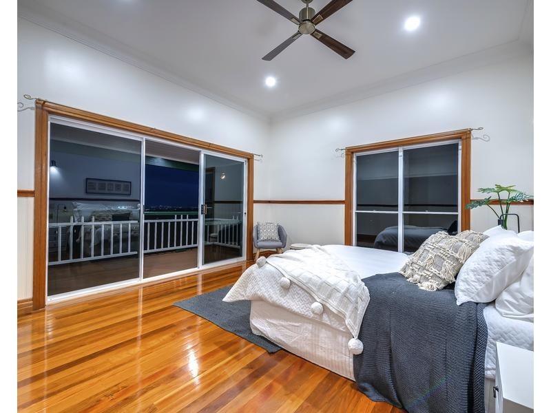 24 Pemberton Close, Mount Nathan QLD 4211