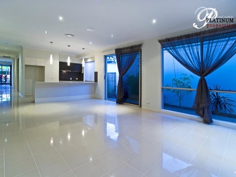10 Hans Street, Upper Coomera QLD 4209