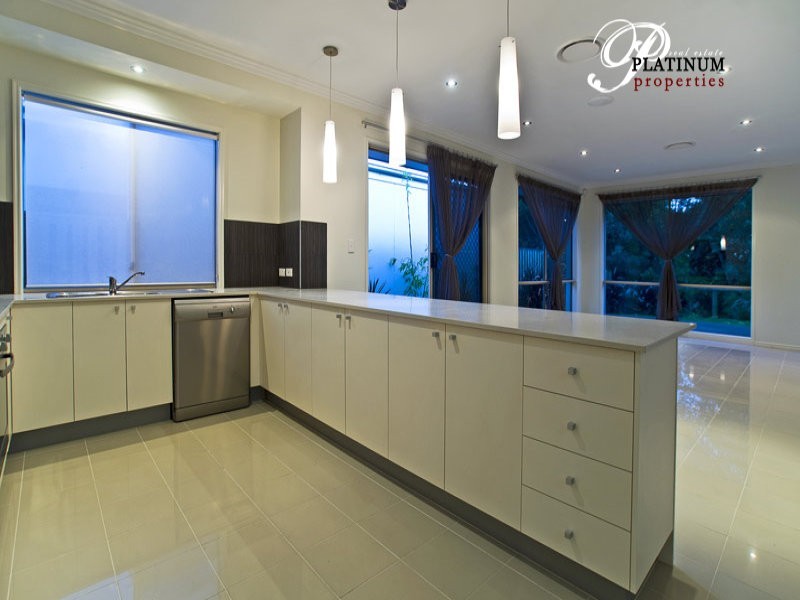 10 Hans Street, Upper Coomera QLD 4209