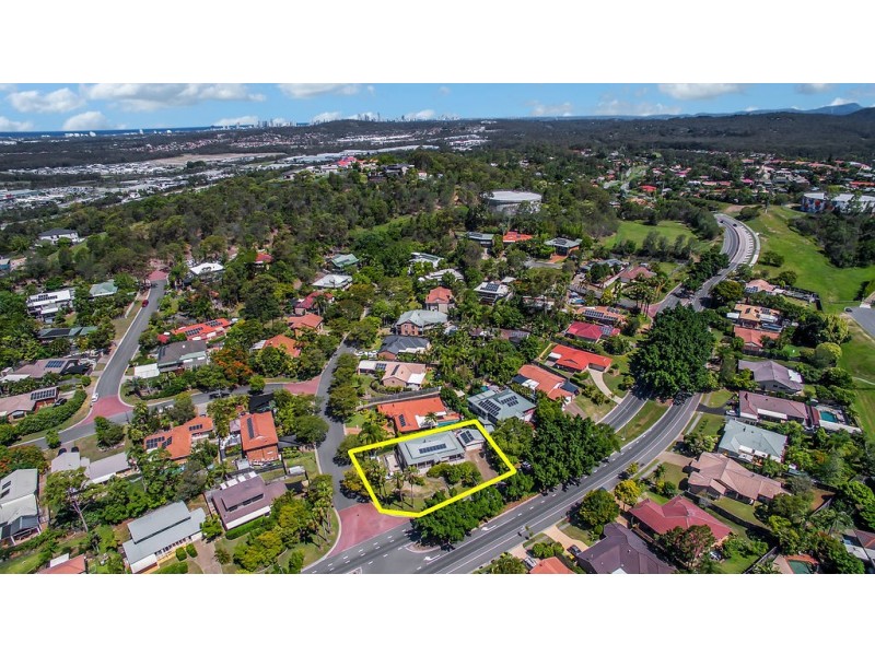 1 Nauru Place, Pacific Pines QLD 4211