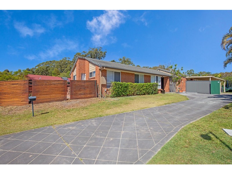 Room 3/13  Hentdale Court, Labrador QLD 4215