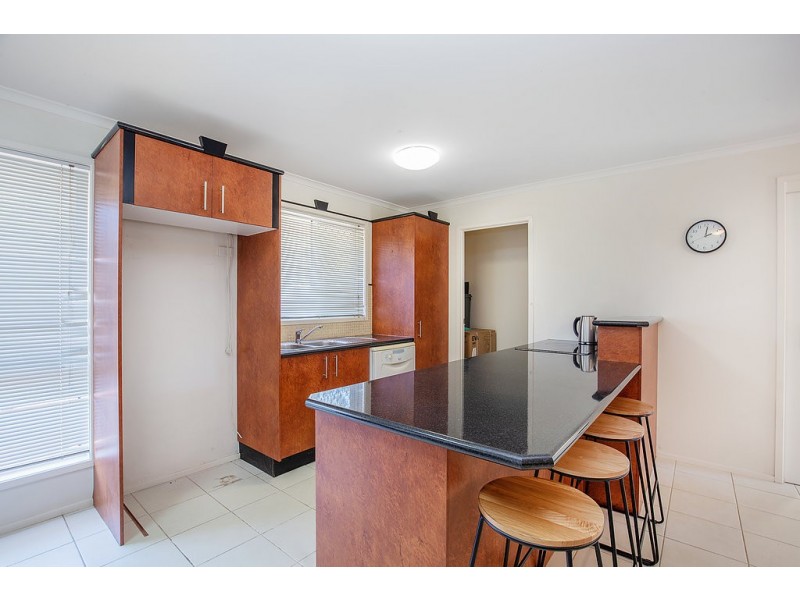 Room 2/13  Hentdale Court, Labrador QLD 4215