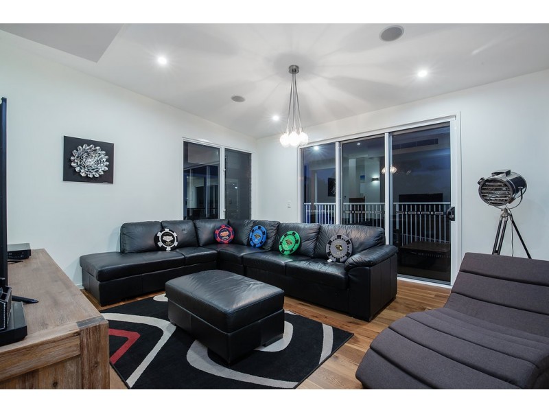 81 Magnetic Drive, Tamborine Mountain QLD 4272