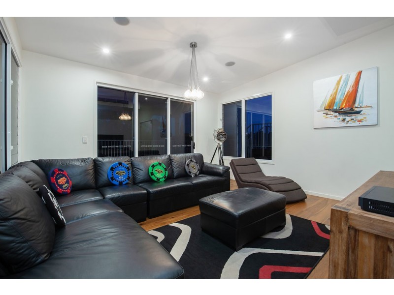 81 Magnetic Drive, Tamborine Mountain QLD 4272