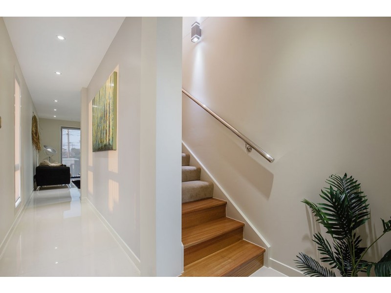 8/206 Cotlew Street, Ashmore QLD 4214
