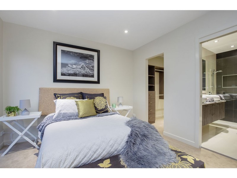 8/206 Cotlew Street, Ashmore QLD 4214