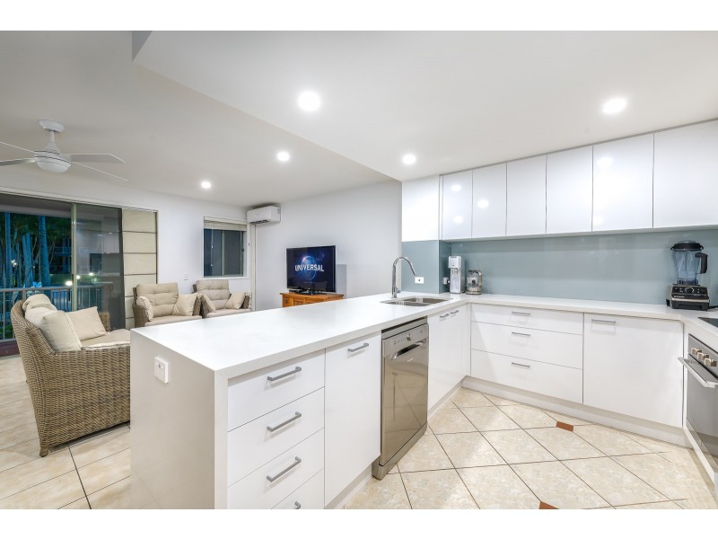 39/2320-2330 Gold Coast Highway, Mermaid Beach QLD 4218