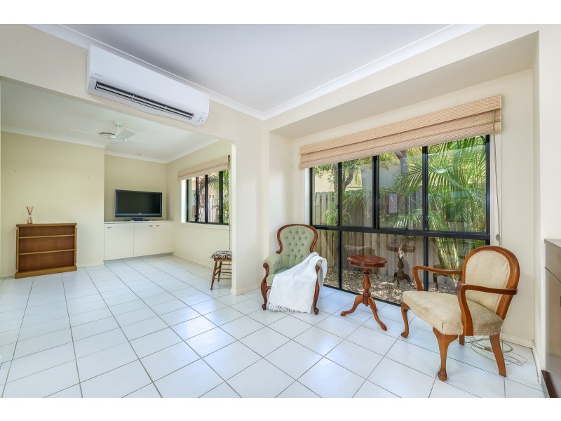 80/76 Bayview Street, Runaway Bay QLD 4216