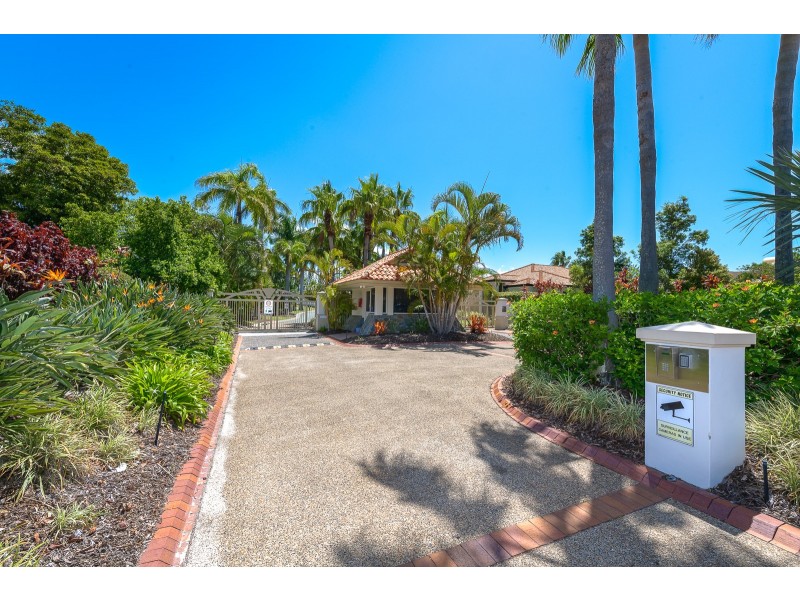 80/76 Bayview Street, Runaway Bay QLD 4216