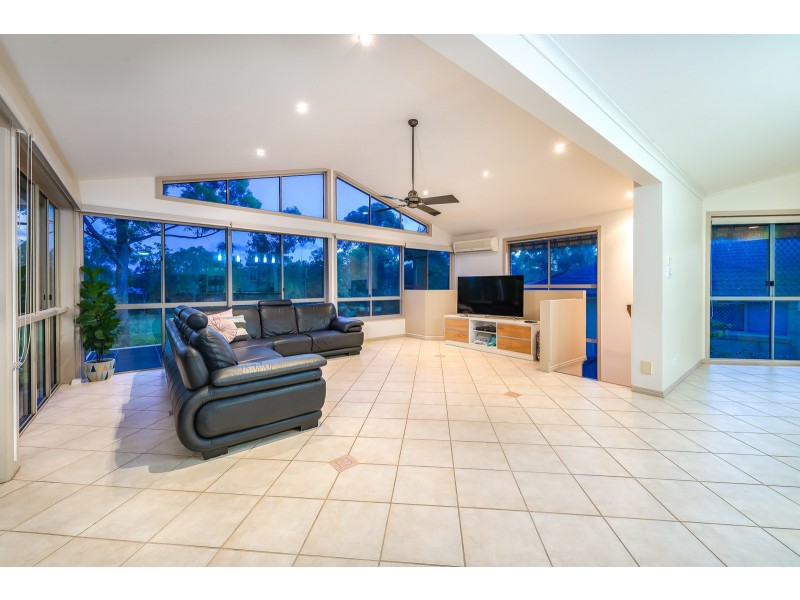 10 Pickworth Court, Parkwood QLD 4214