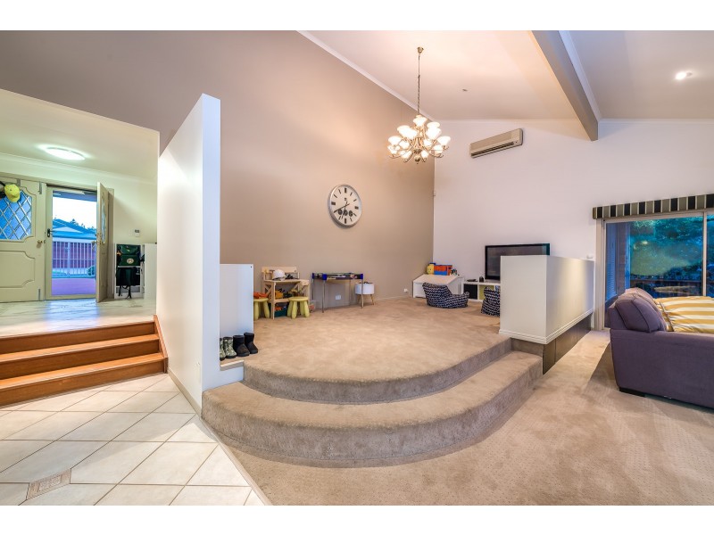 10 Pickworth Court, Parkwood QLD 4214