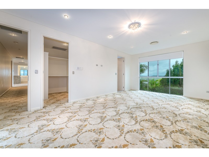9 Zenith Crescent, Pacific Pines QLD 4211