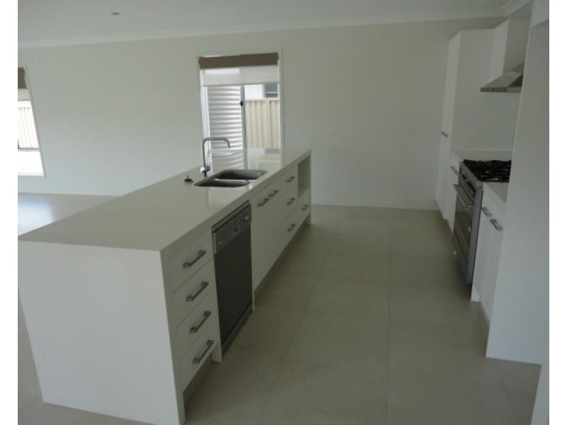 7 Chromata Lane, Coomera QLD 4209