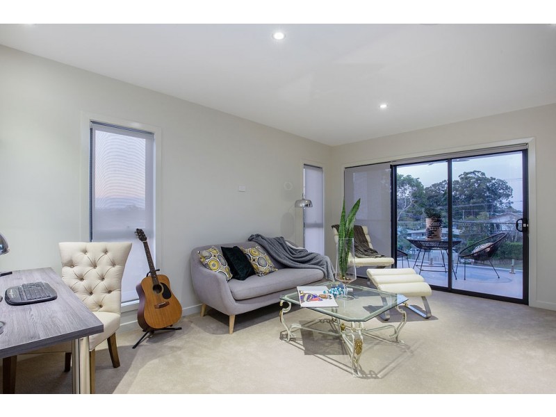 206 Cotlew Street, Ashmore QLD 4214