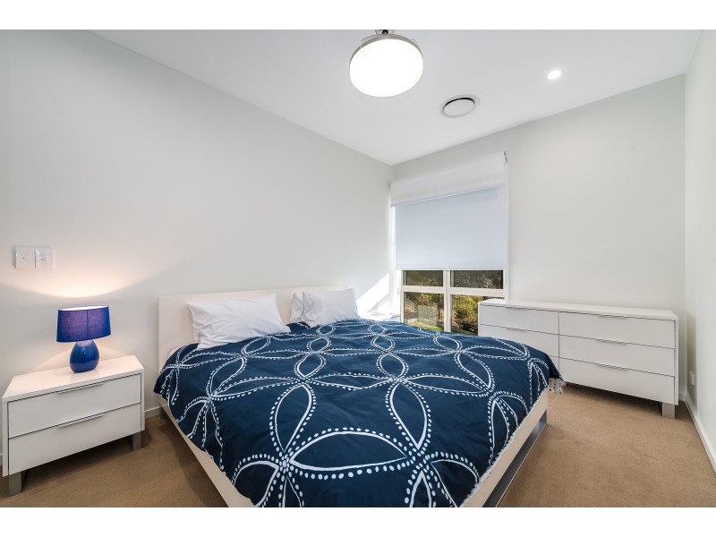 81 Magnetic Drive, Tamborine Mountain QLD 4272