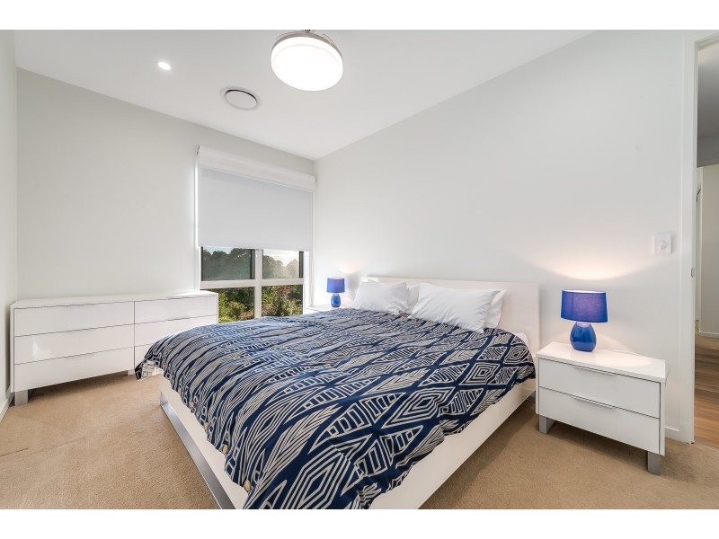 81 Magnetic Drive, Tamborine Mountain QLD 4272