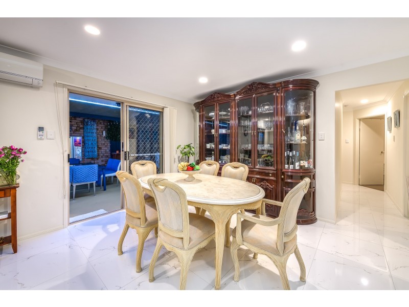 25 Angelo Avenue, Coombabah QLD 4216