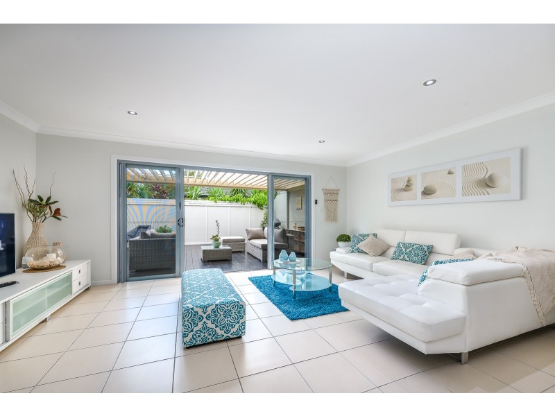 1/7 Sandy Court, Southport QLD 4215