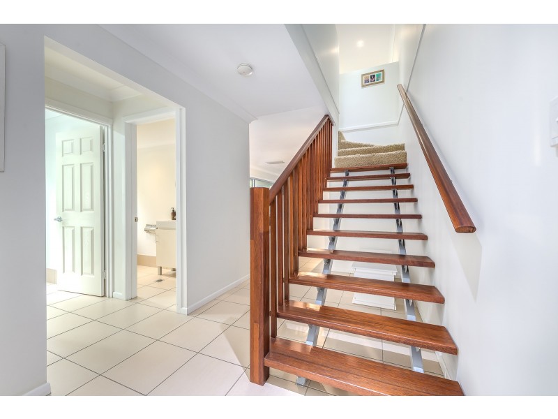 1/7 Sandy Court, Southport QLD 4215