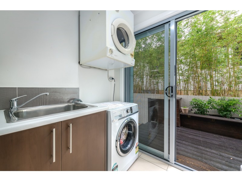 1/7 Sandy Court, Southport QLD 4215