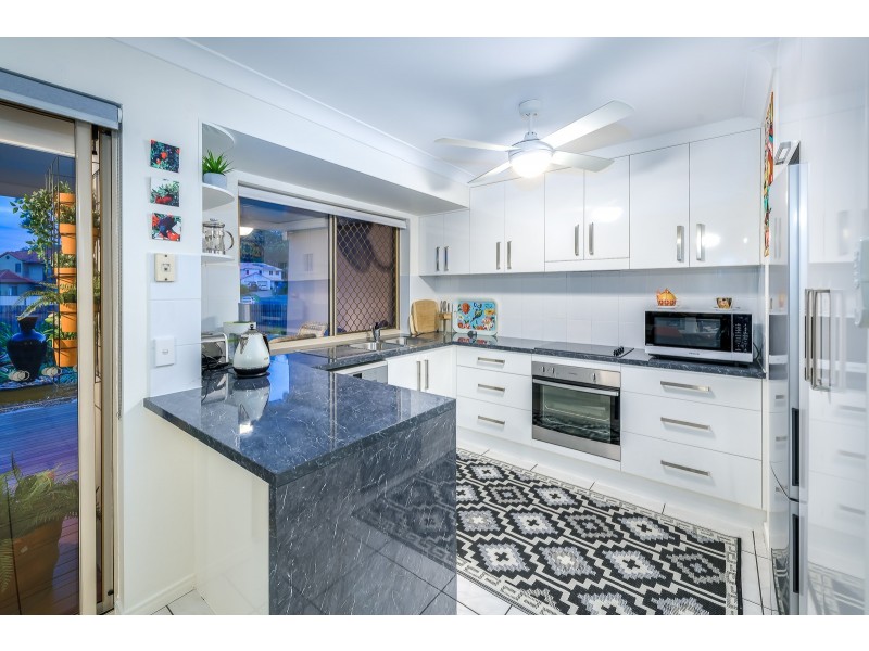 24/191 Greenacre Drive, Arundel QLD 4214