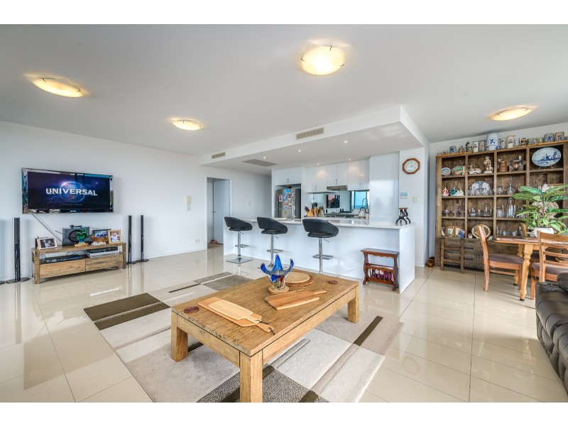 705/15 Compass Drive, Biggera Waters QLD 4216