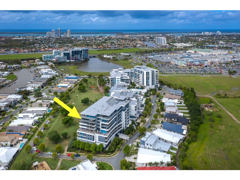 705/15 Compass Drive, Biggera Waters QLD 4216