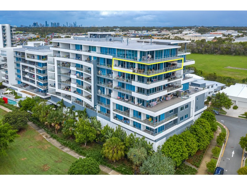 705/15 Compass Drive, Biggera Waters QLD 4216