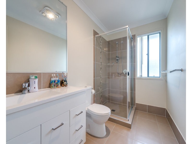 42 Rose Valley Drive, Upper Coomera QLD 4209