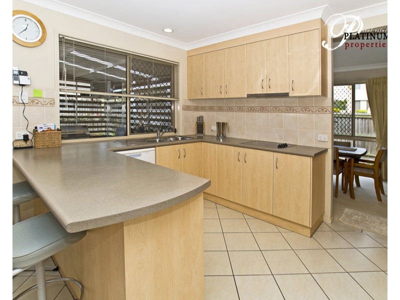 42 Gumleaf Drive, Molendinar QLD 4214