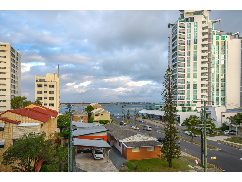 19 Imperial Parade, Labrador QLD 4215