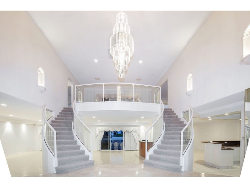 53 Cockleshell Court, Runaway Bay QLD 4216