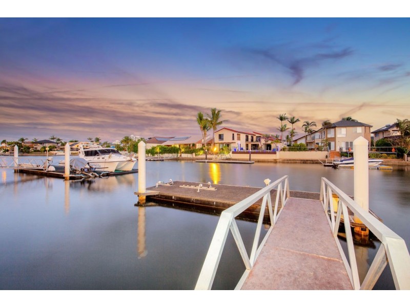 53 Cockleshell Court, Runaway Bay QLD 4216