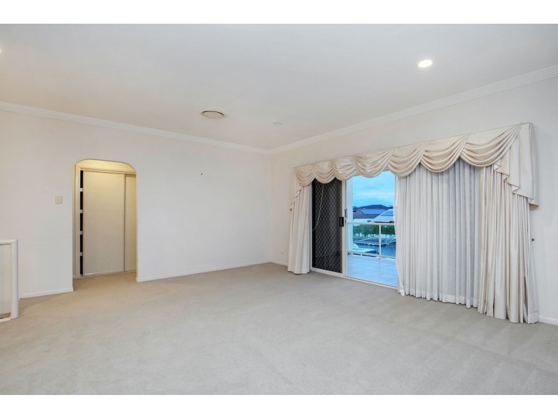 53 Cockleshell Court, Runaway Bay QLD 4216