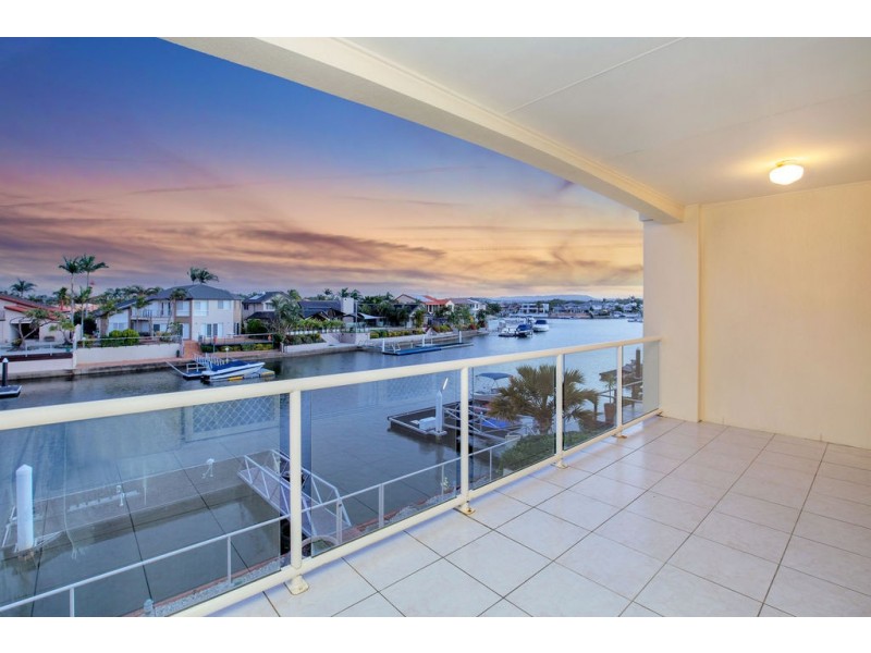 53 Cockleshell Court, Runaway Bay QLD 4216