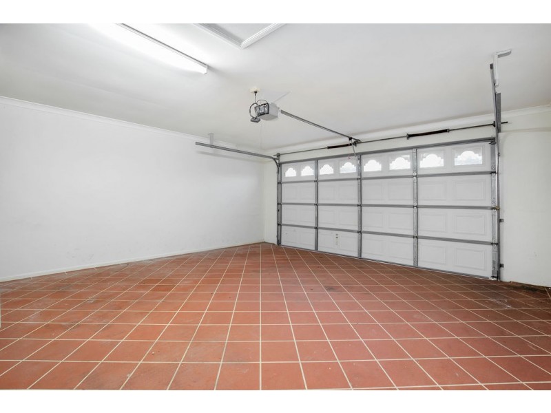 53 Cockleshell Court, Runaway Bay QLD 4216