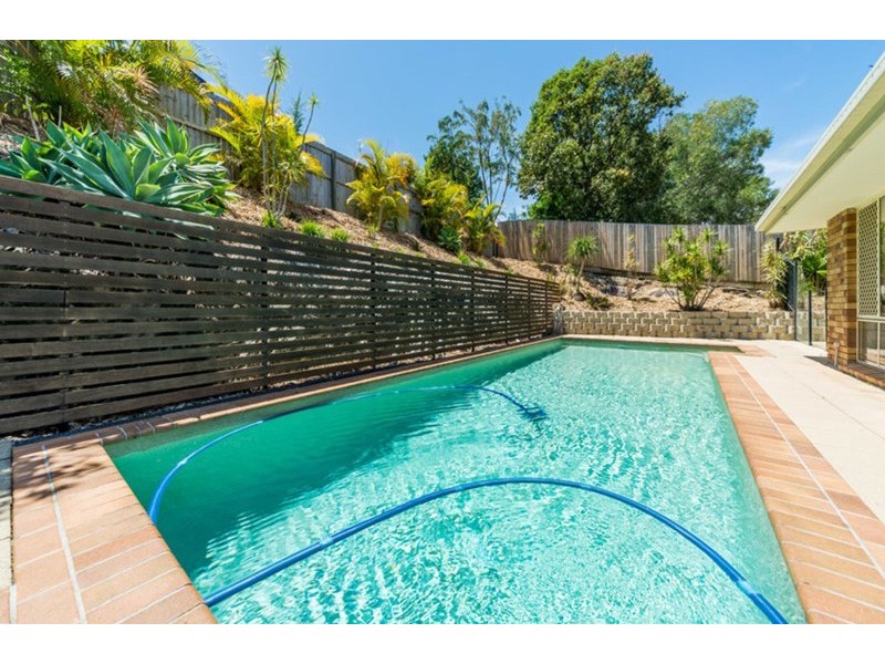 27 Alcott Court, Parkwood QLD 4214