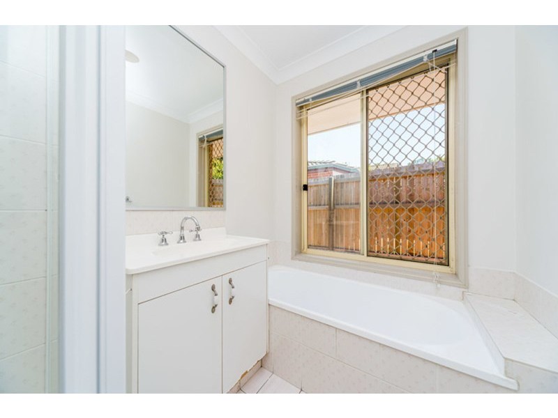 27 Alcott Court, Parkwood QLD 4214