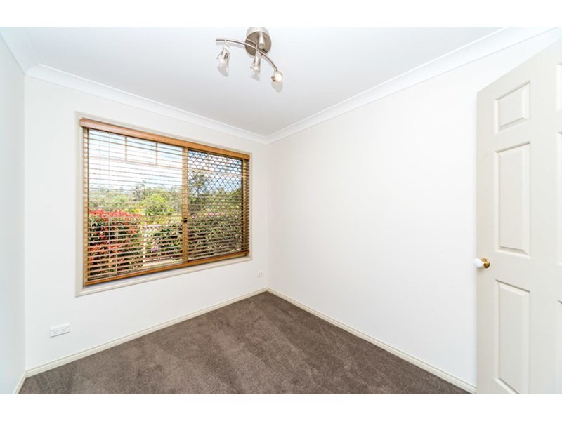 27 Alcott Court, Parkwood QLD 4214