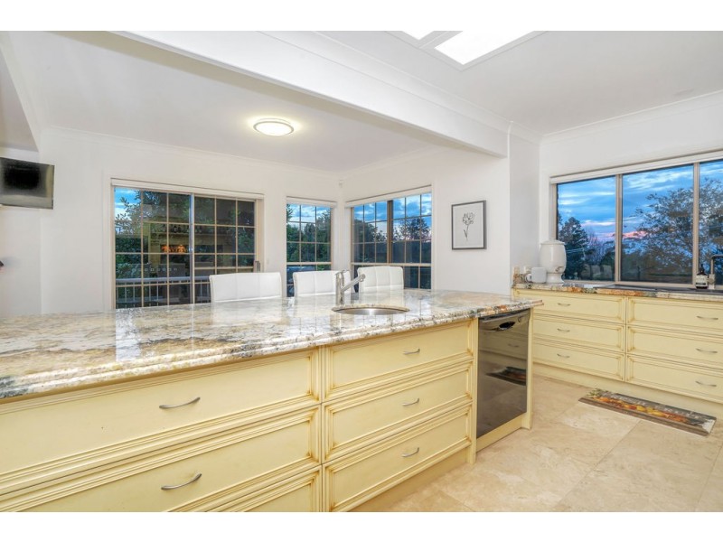1 Tweed Heads Avenue, Tamborine Mountain QLD 4272