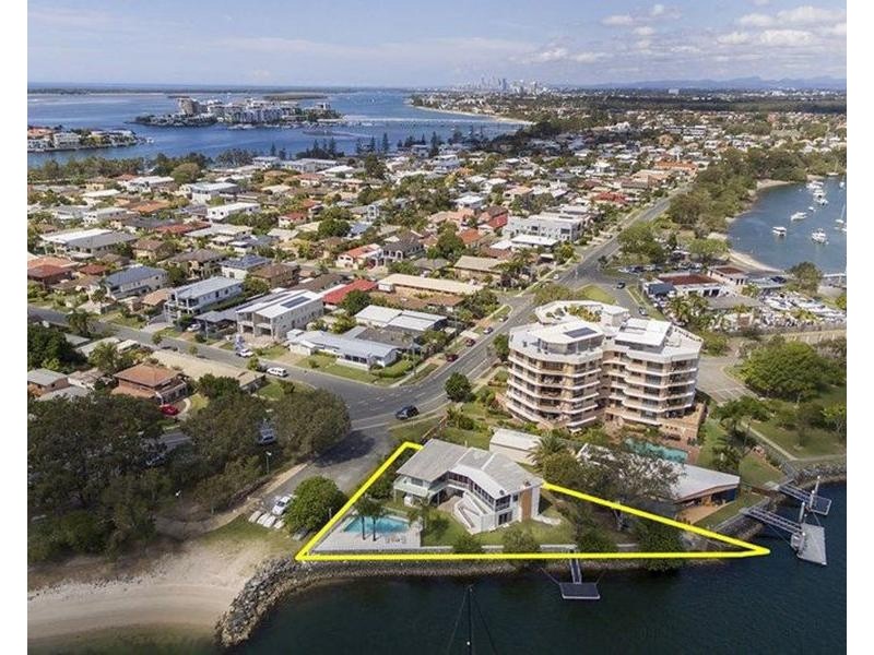 2 Paradise Parade, Paradise Point QLD 4216