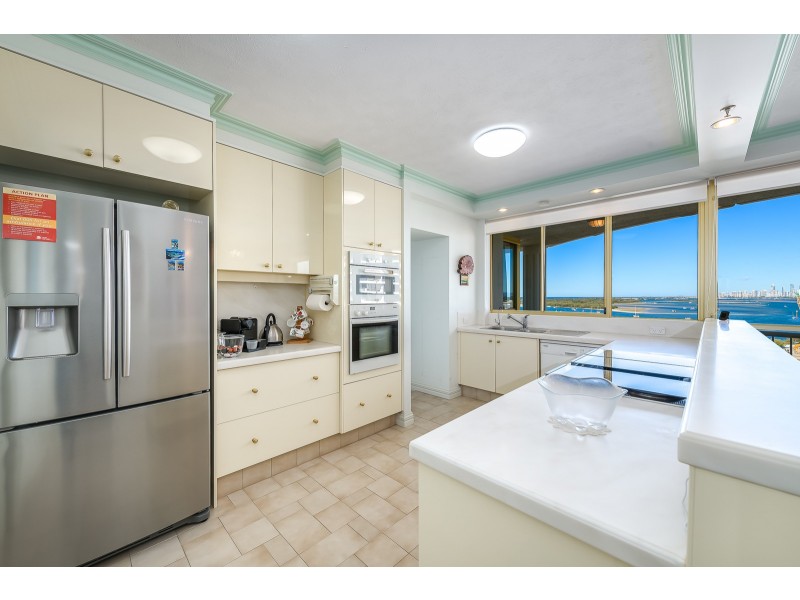 24/19 Oatland Esplanade, Runaway Bay QLD 4216 Platinum Properties