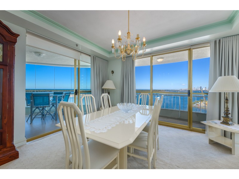 24/19 Oatland Esplanade, Runaway Bay QLD 4216 Platinum Properties