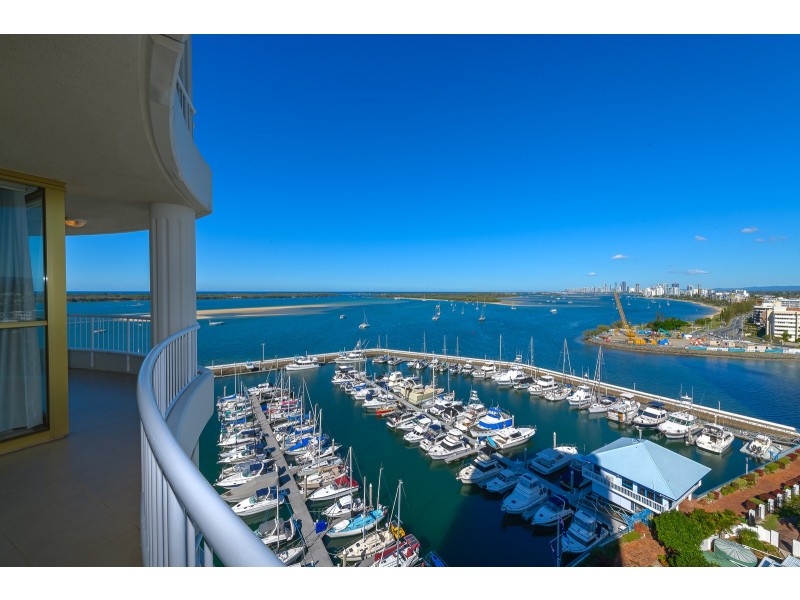 24/19 Oatland Esplanade, Runaway Bay QLD 4216 Platinum Properties