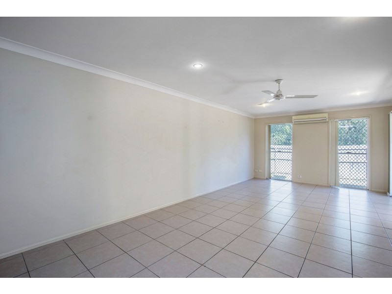 2/36 Merton Drive, Upper Coomera QLD 4209