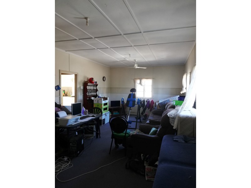 2 Robert Street, Forest Hill QLD 4342