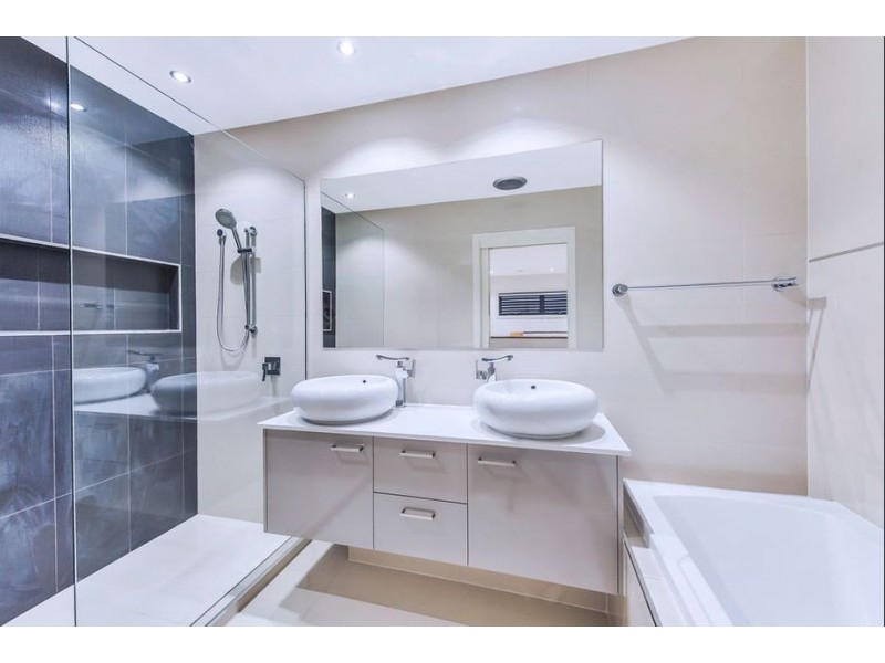 10/206 Cotlew Street, Ashmore QLD 4214