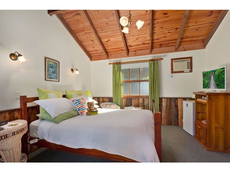 19-23 Witherby Crescent, Tamborine Mountain QLD 4272