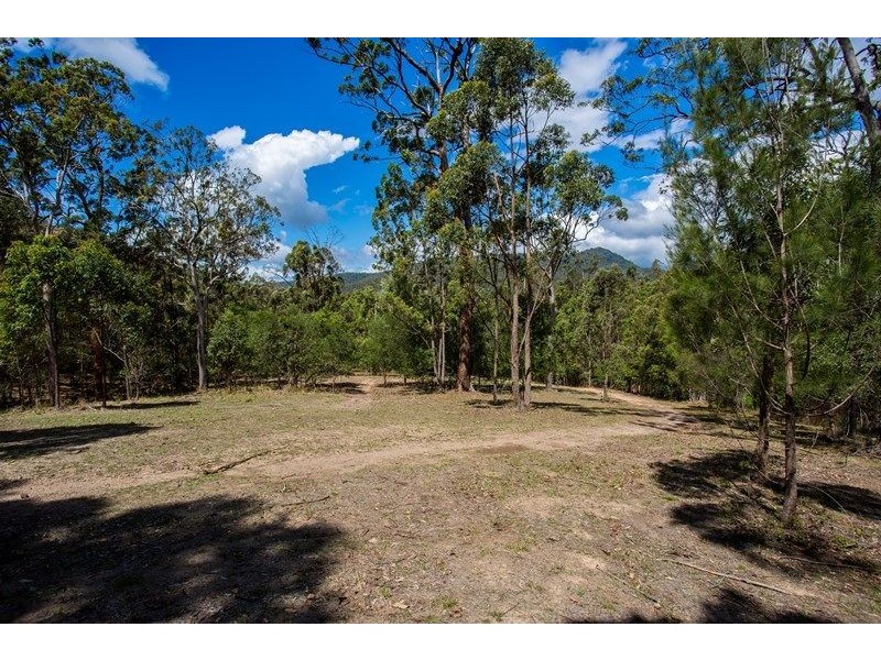 14 Lyminge Court, Bonogin QLD 4213